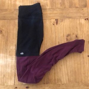 Athletic wear / yoga pants by Alo Yoga